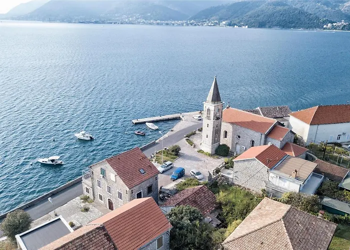 Villa Ruza, Donja Lastva