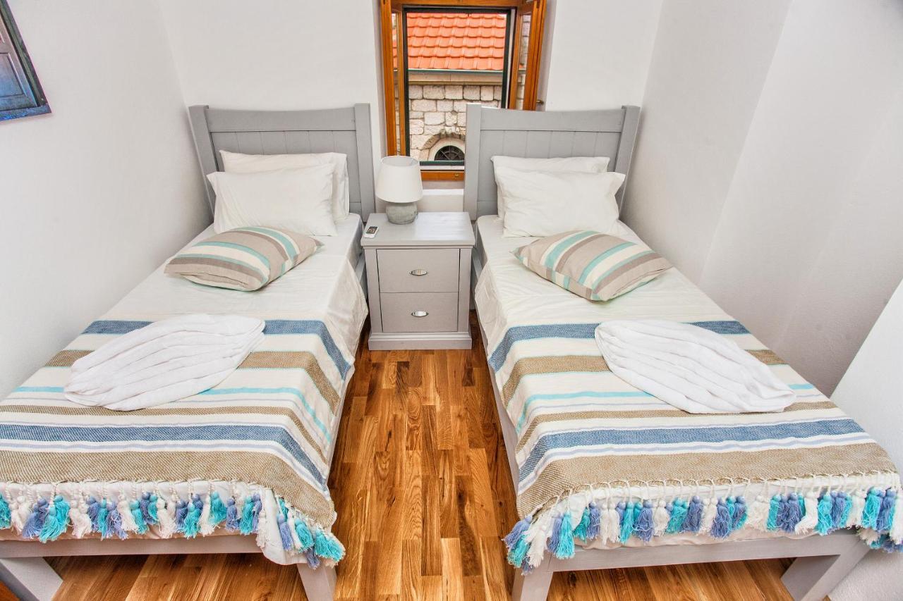 Ruza, Donja Lastva Tivat